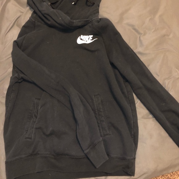 BLACK NIKE PULLOVER HOODIE SWEATSHIRT - Picture 2 of 3